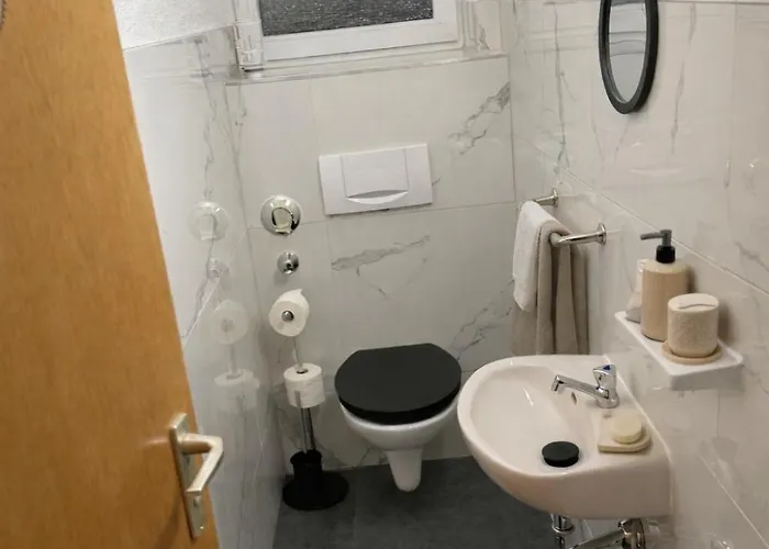 Apartament Stilvolle 3 Zi 82 Qm Bad Cannstatt *